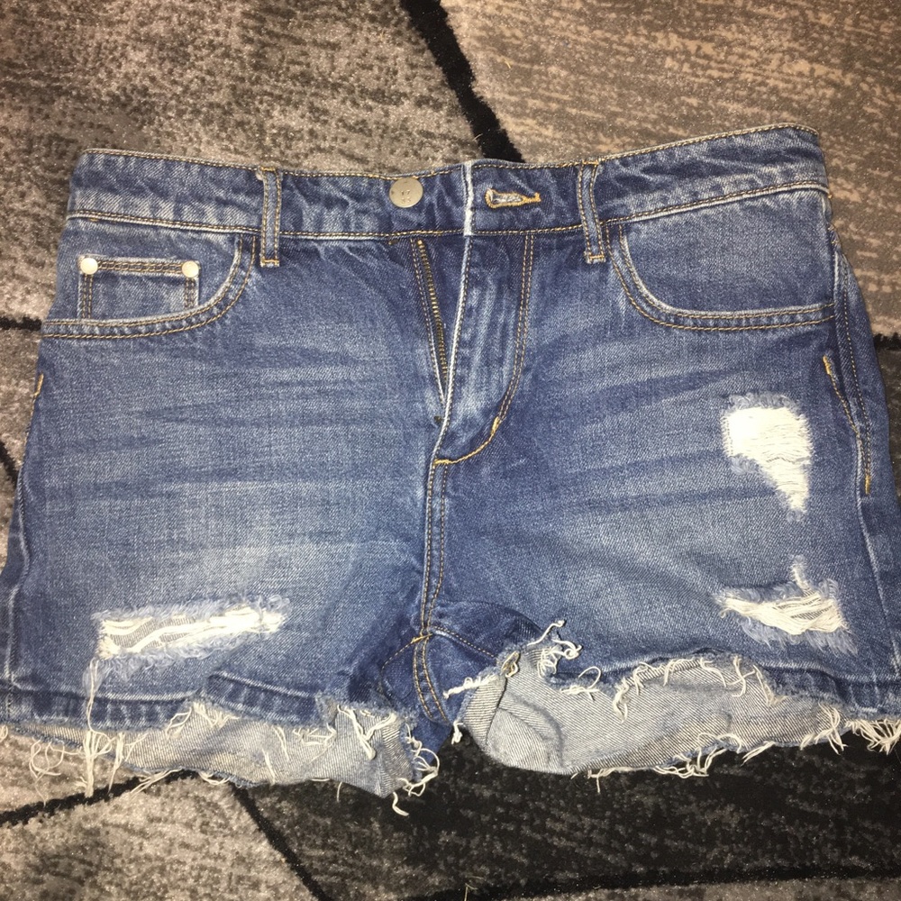 Distressed shorts